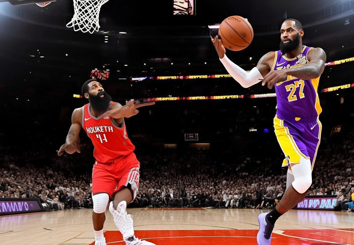 2018火箭VS湖人：巅峰对决战术解析与亮点回顾(图2)