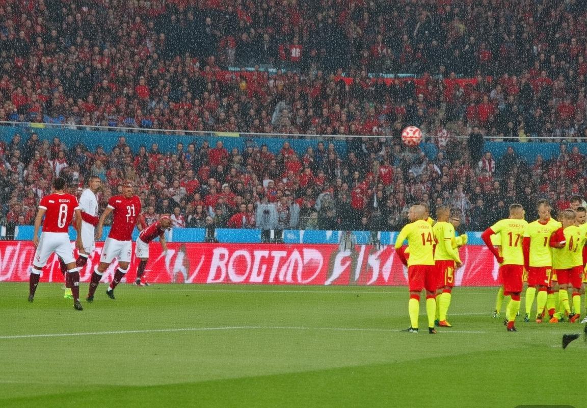 欧洲杯16强瑞士对波兰：主场气候双重考验下的战术对决(图3)